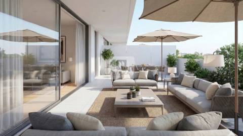 Apartamento T2 com Varanda e Terraço no Metro Life Apartments