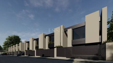 Moradia T3 com Varandas e Jardim em Gondomar