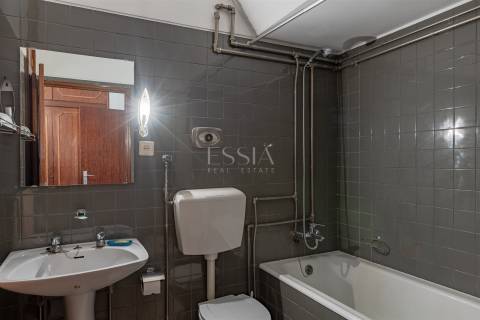 Apartamento T4 na Boavista com Garagem