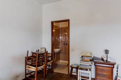 Apartamento T4 na Boavista com Garagem