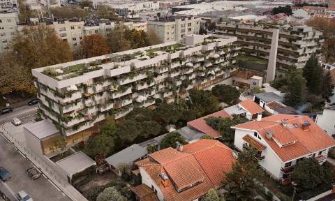 Apartamento T3 com Varanda no Oporto Metropolitano