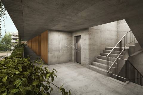 Apartamento T3 com Varanda no Oporto Metropolitano