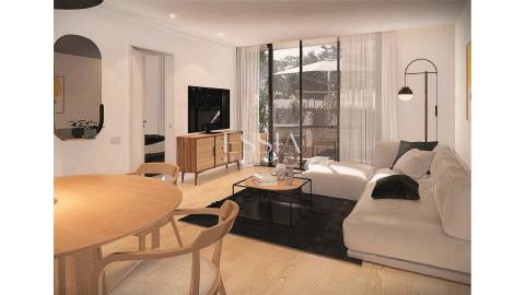 Apartamento T1 com Varanda em Miramar