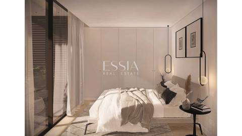 Apartamento T1 com Varanda em Miramar