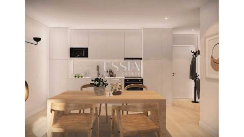 Apartamento T1 com Varanda em Miramar