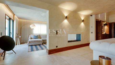 Moradia T5 na Galé, Algarve, em Primeira Linha de Mar