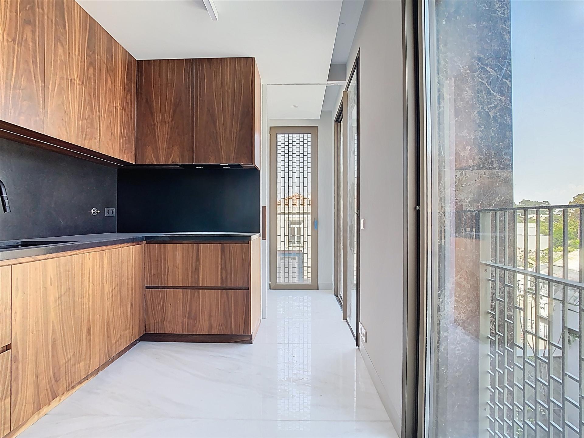 Apartamento T3 na Foz do Douro com 171m2