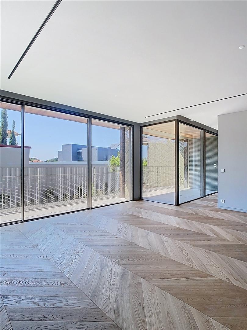 Apartamento T3 na Foz do Douro com 171m2