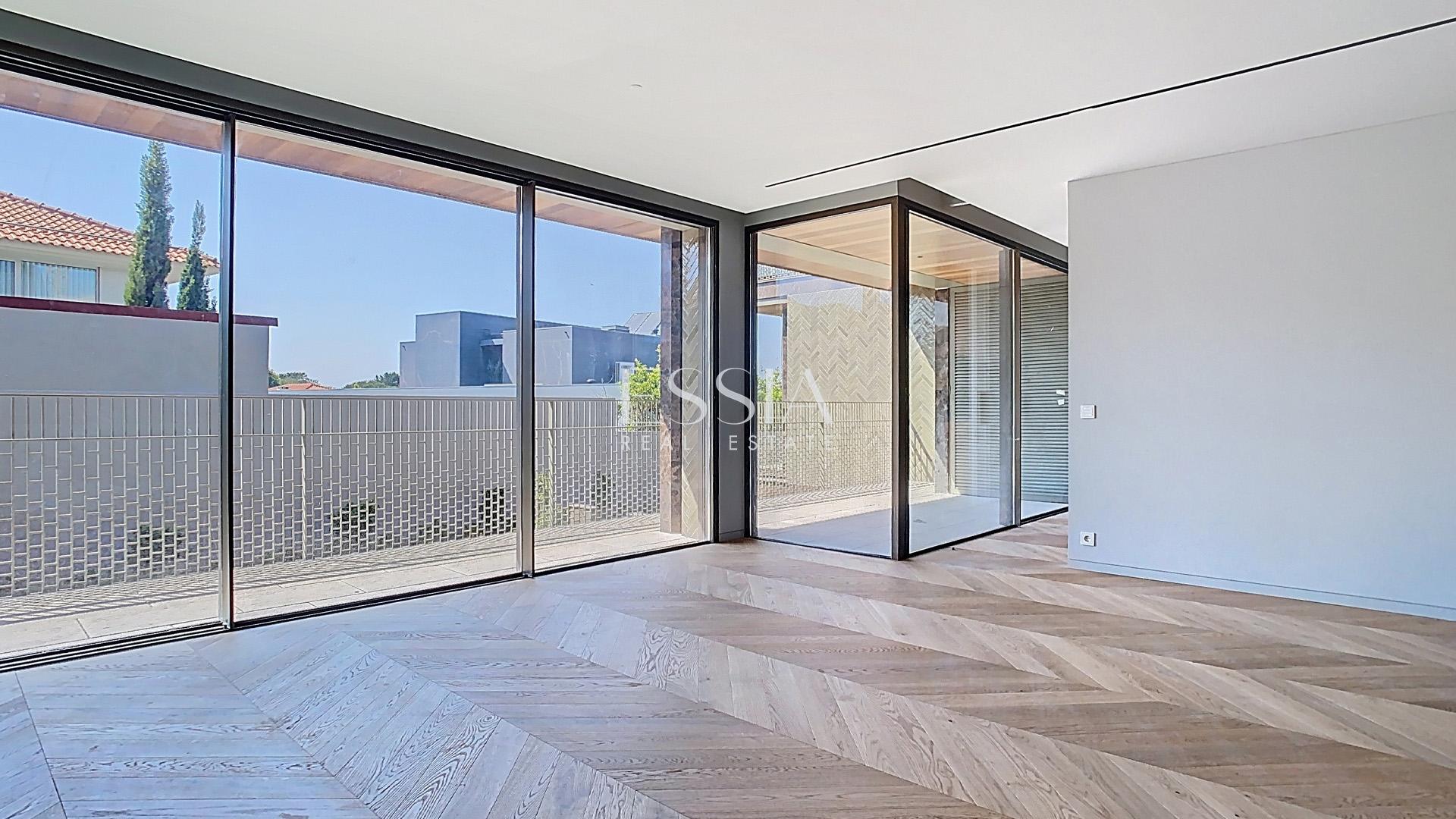 Apartamento T3 na Foz do Douro com 171m2