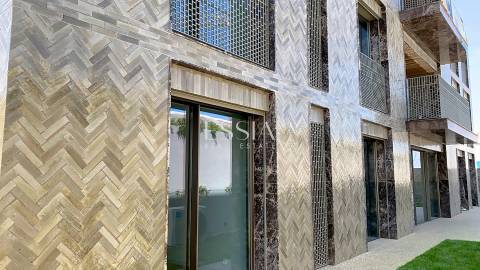 Apartamento T3 na Foz do Douro com 171m2