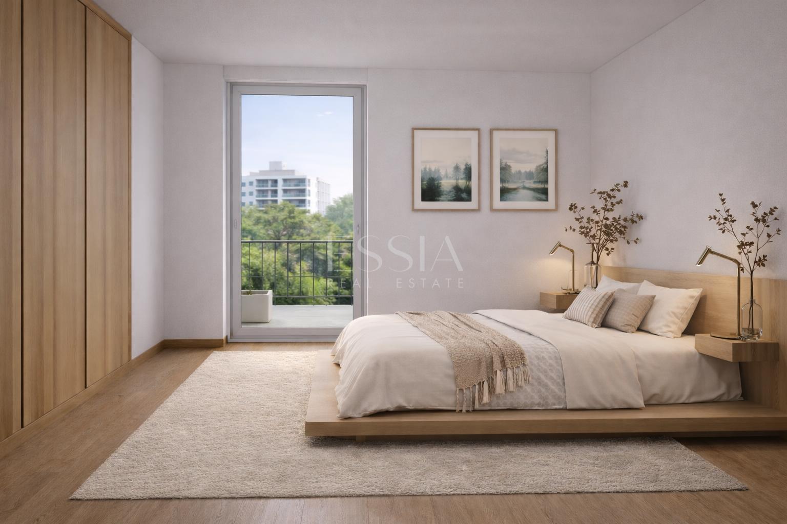 Apartamento T2 com Varanda e Garagem em Custóias