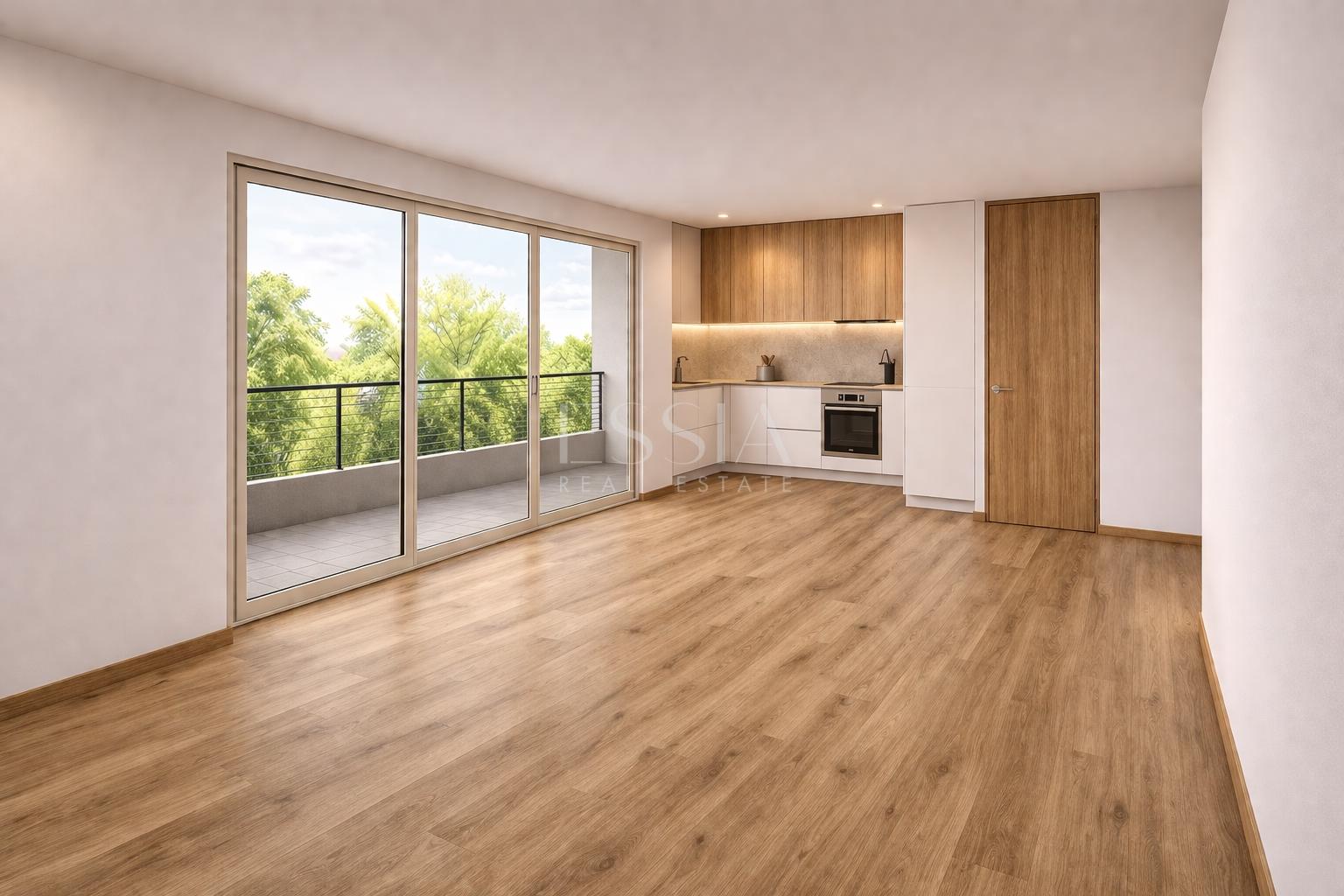 Apartamento T2 com Varanda e Garagem em Custóias
