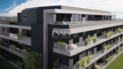 Apartamento T2 com Jardim e Varanda em Lousada