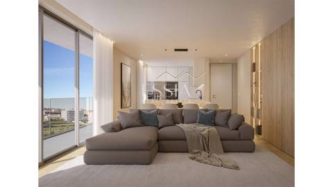 Apartamento T2 com Jardim e Varanda em Lousada