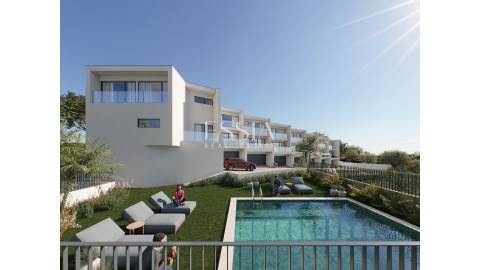 Moradias T3 com Jardim em Gondomar