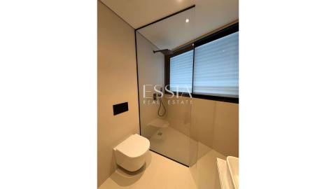 Apartamento T3 com Varandas no Centro de Gondomar
