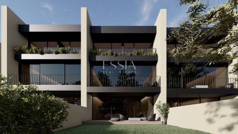 Moradia T3 com Varandas e Jardim em Gondomar