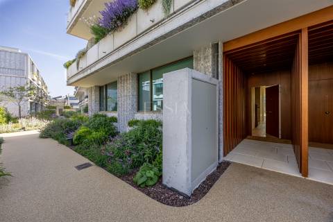Apartamento T2 Duplex com Jardim em Nevogilde