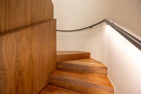 Apartamento T2 Duplex com Jardim em Nevogilde