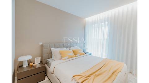 Apartamento T3 com Varanda em Primeira Linha de Mar