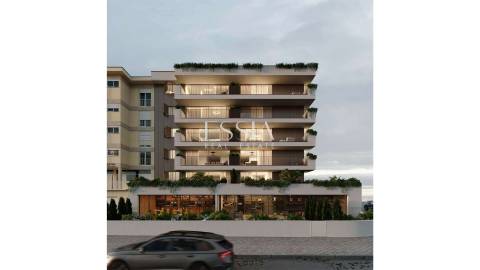 Apartamento T3 com Varanda em São Félix da Marinha