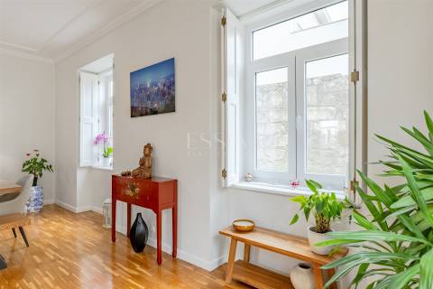 Apartamento T4 na Foz Velha a 150 metros do mar
