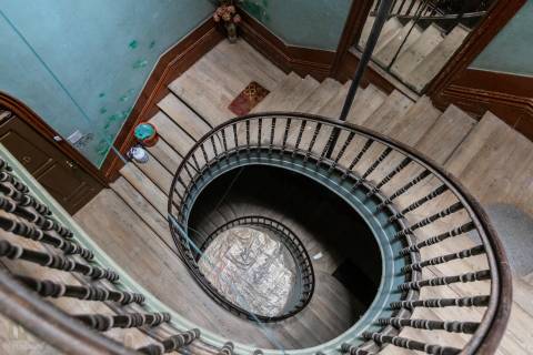 Prédio para reconstrução com projeto aprovado - Baixa do Porto