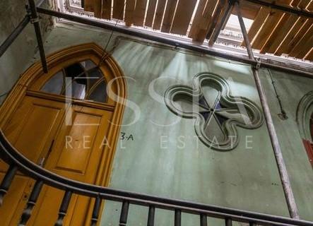 Prédio para reconstrução com projeto aprovado - Baixa do Porto