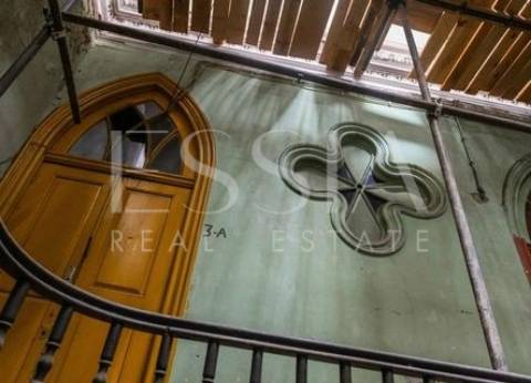 Prédio para reconstrução com projeto aprovado - Baixa do Porto