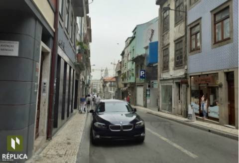 Predio com projecto aprovado - Baixa do Porto