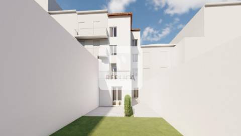 Predio com projecto aprovado - Baixa do Porto