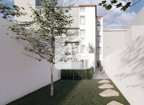 Predio com projecto aprovado - Baixa do Porto