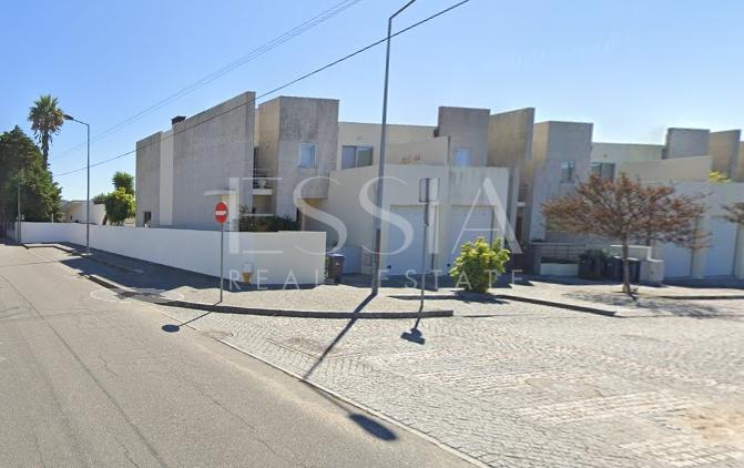 Lote de Terreno  Venda em Castêlo da Maia,Maia