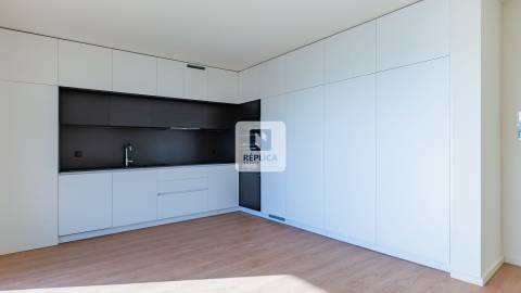 Penthouse T1 - Terraço de 39,50m2 panorâmico com cobertura.