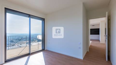 Penthouse T1 - Terraço de 39,50m2 panorâmico com cobertura.
