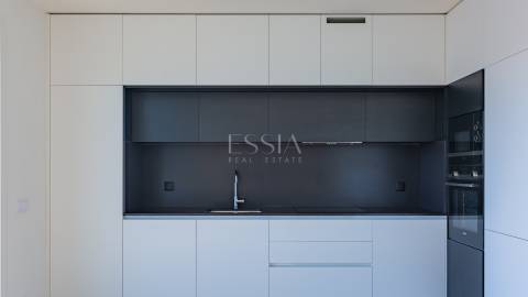 Penthouse T1 - Terraço de 39,50m2 panorâmico com cobertura.