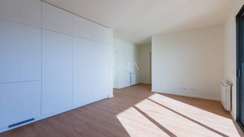 Penthouse T1 - Terraço de 39,50m2 panorâmico com cobertura.