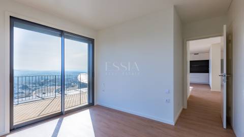 Penthouse T1 - Terraço de 39,50m2 panorâmico com cobertura.
