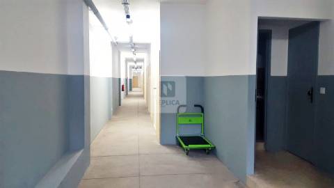 Armazém  Venda em Cedofeita, Santo Ildefonso, Sé, Miragaia, São Nicolau e Vitória,Porto