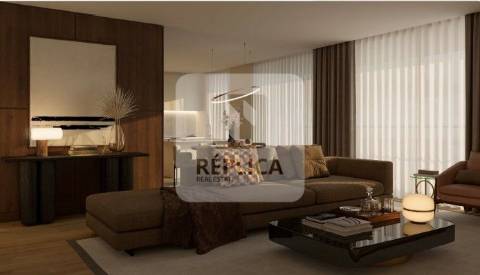 Apartamento Cobertura T4 Duplex com terraço e jacuzzi na Av. da Boavista no Porto