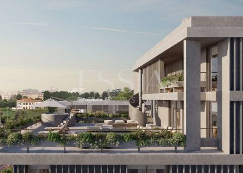 Apartamento Cobertura T4 Duplex com terraço e jacuzzi na Av. da Boavista no Porto