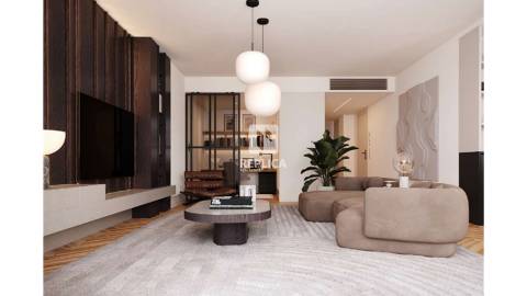 Apartamento T3 Duplex com Varandas em Cedofeita