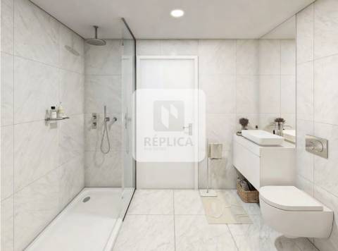 Apartamento T2 com 2 varandas viradas a nascente em Canidelo