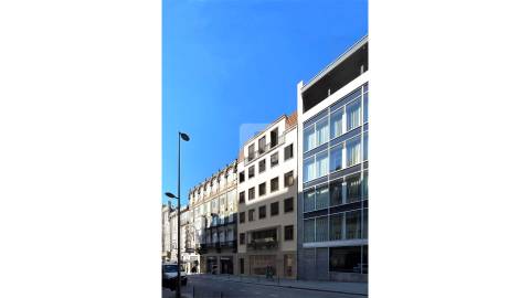 Espaço Comercial Novo na Baixa do Porto | 241 m²