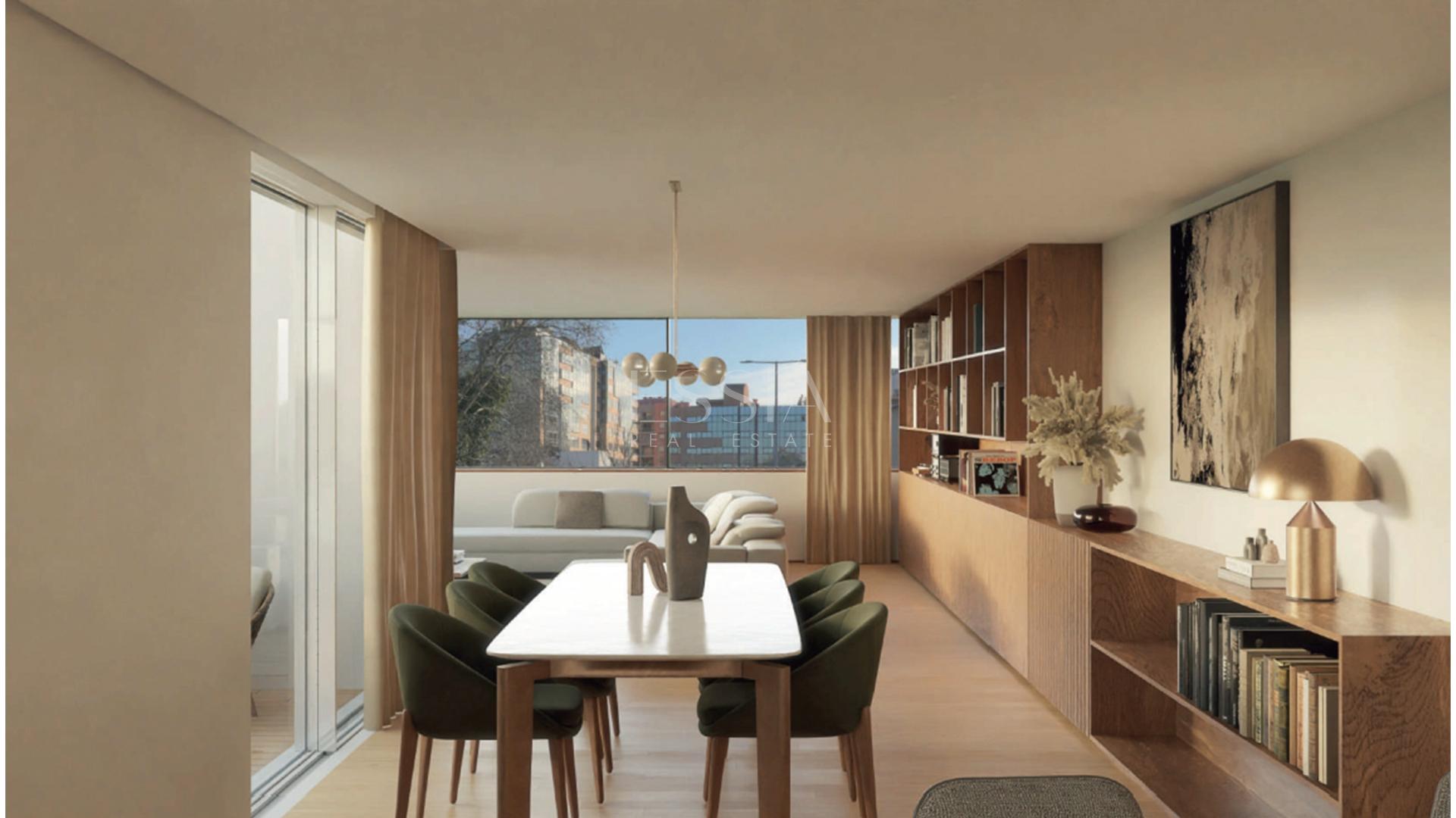 Apartamento T4 com Terraço no The Avenue, Antas