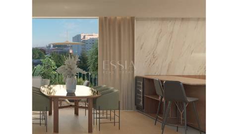 Apartamento T4 com Terraço no The Avenue, Antas
