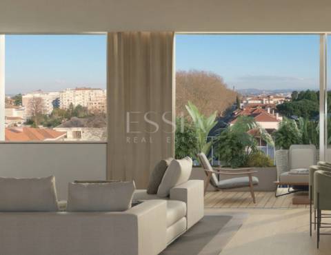 Apartamento T3 com varanda no The Avenue nas Antas