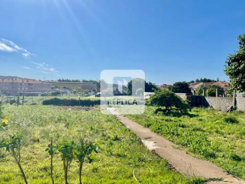 Quinta com moradia para recuperar em Gulpilhares, Vila Nova de Gaia