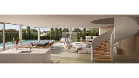 T4 Duplex com Jardim e Piscina no The Principado Cascais