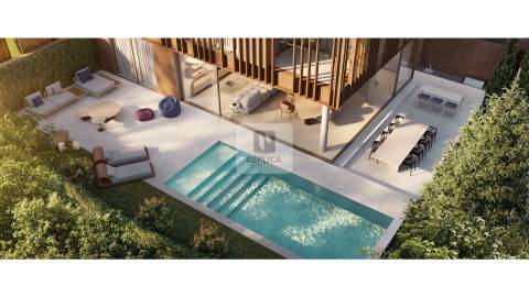 T4 Duplex com Jardim e Piscina no The Principado Cascais